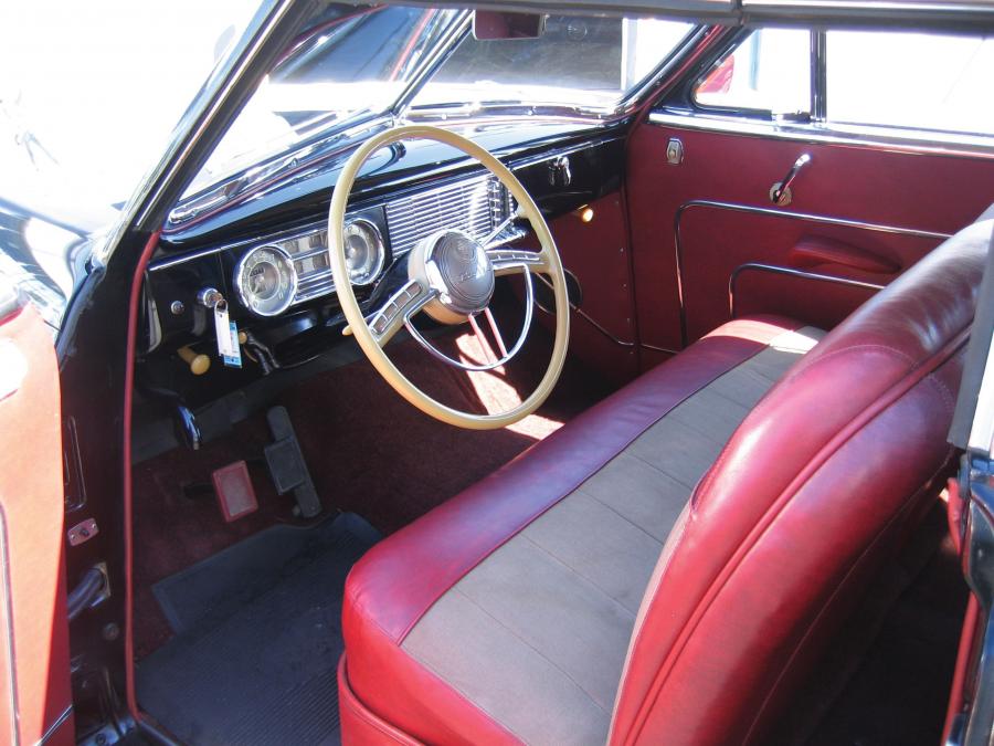  Packard Super Eight Victoria Convertible 1948 года  (фото 9 из 19)